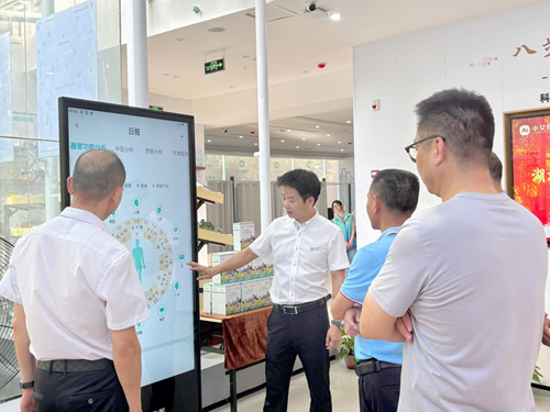 湖北省监利市考察团赴小艾康养科技考察交流 共谋智慧养老发展新篇章(图1)