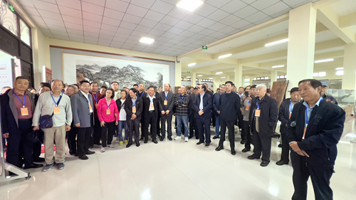 山东枣庄瑞琴艺术馆举办“纪念抗战胜利80周年庆国庆沂蒙情”书画大展(图7)